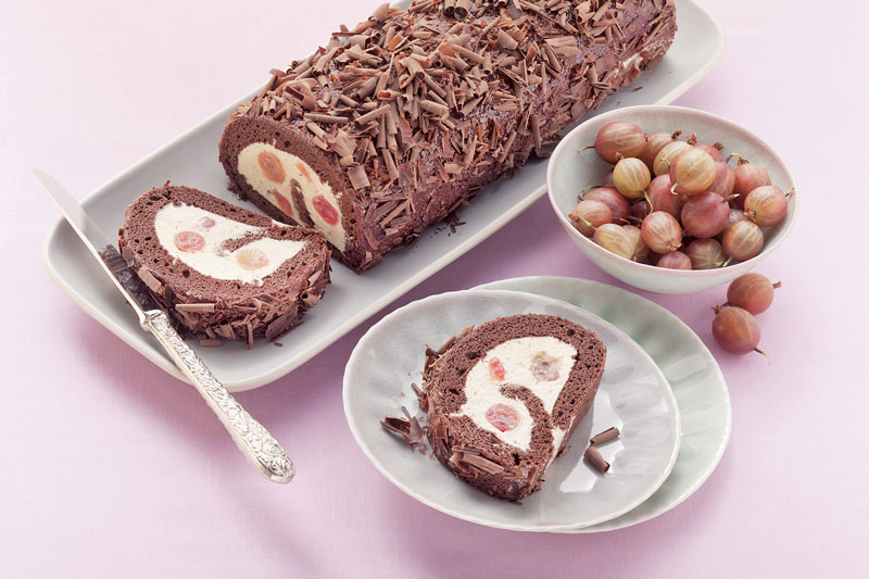 lw-heute.de – Schokoladen-Biskuitrolle mit Stachelbeeren | Schokoladen ...