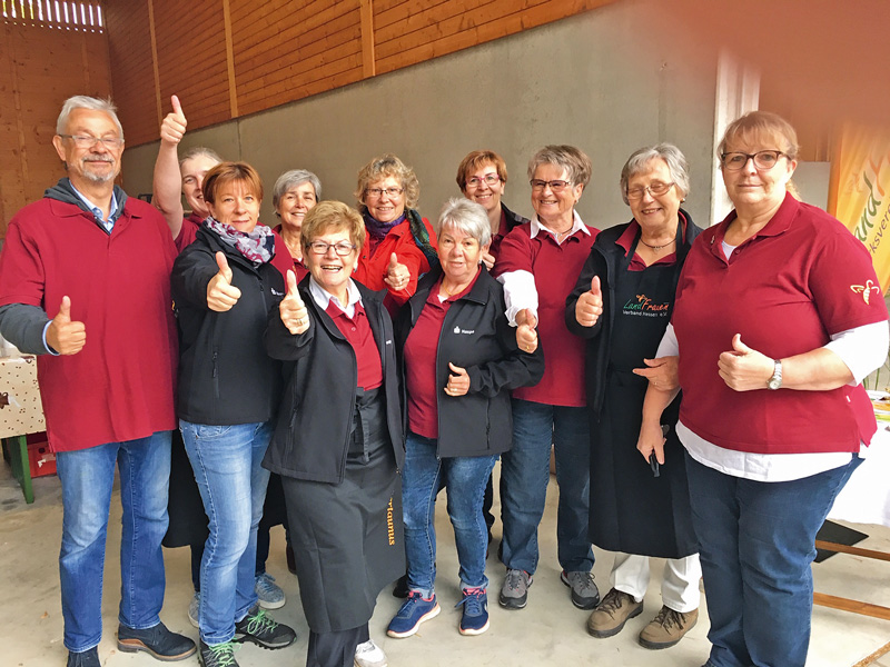 Landfrauen des Bezirksvereins Untertaunus feiern Erntedank