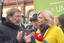 Demo um die Wiege der Demokratie