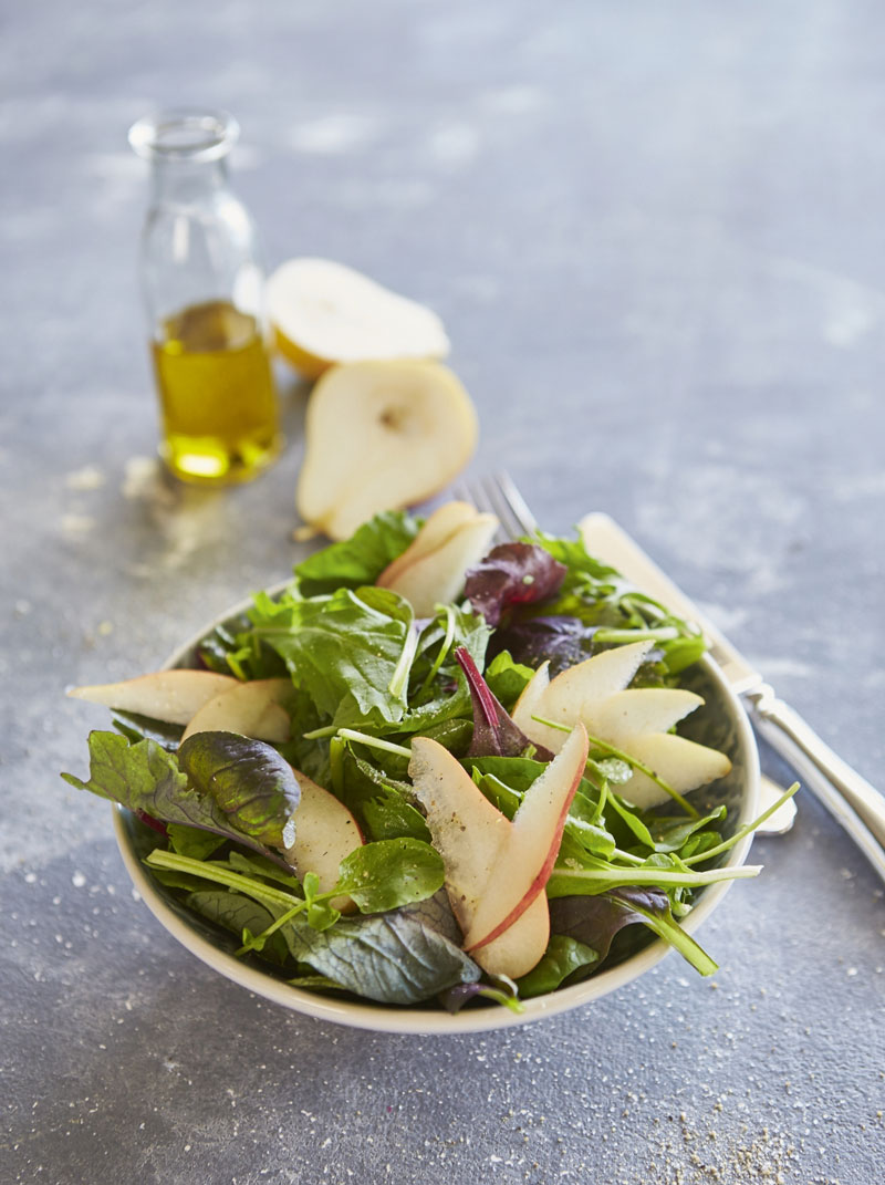 Saisonaler Salat mit Birne
