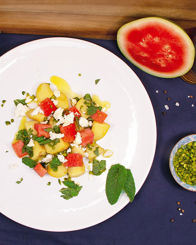 Kartoffelsalat mit Wassermelone, Feta und Minze