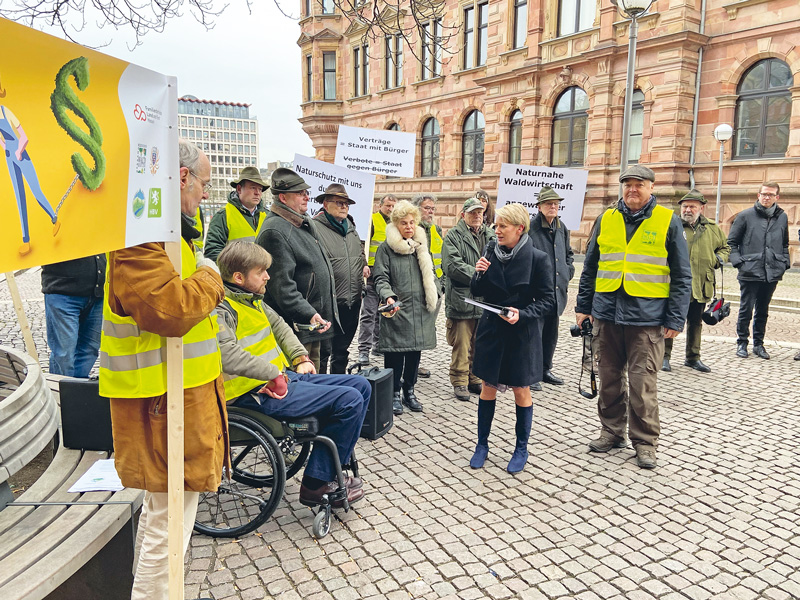 Waldbauern, Landwirte und Jäger demonstrieren