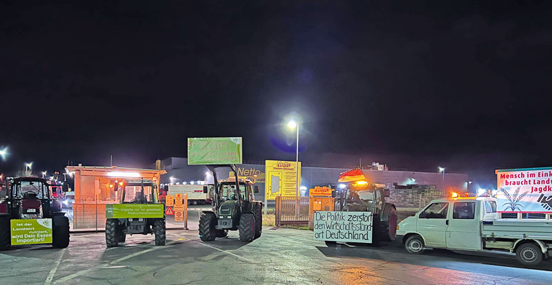 Misthaufen auf der Straße – die Proteste gehen weiter