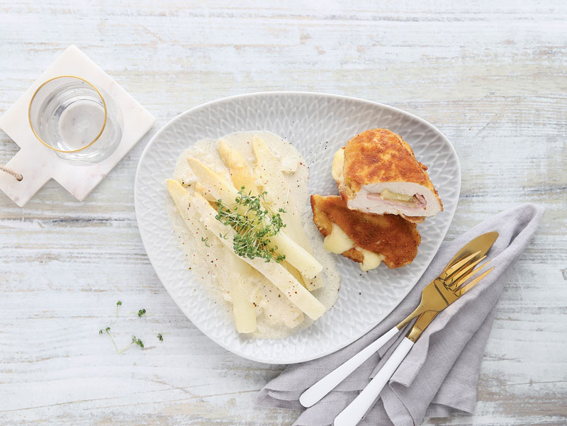 Hähnchen-Cordon-Bleu mit Spargel