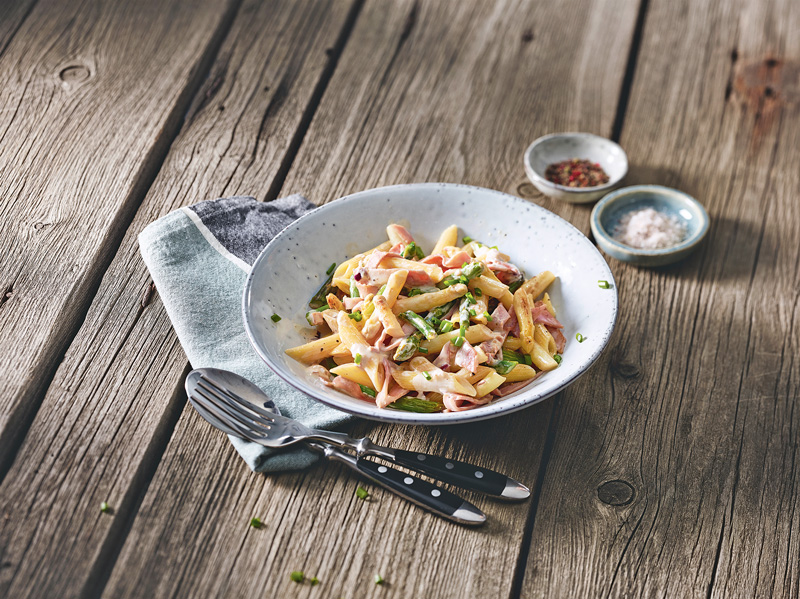 Spargel-Pasta mit Schinken