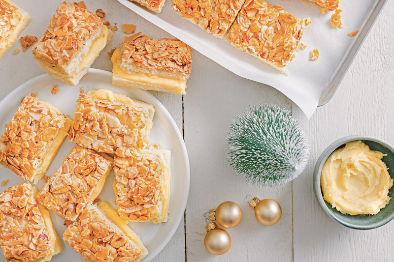 Bienenstichplätzchen mit Mandelhaube