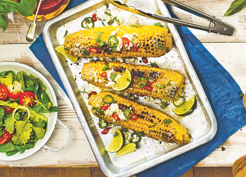 Gegrillter Maiskolben mit Mayo-Dip