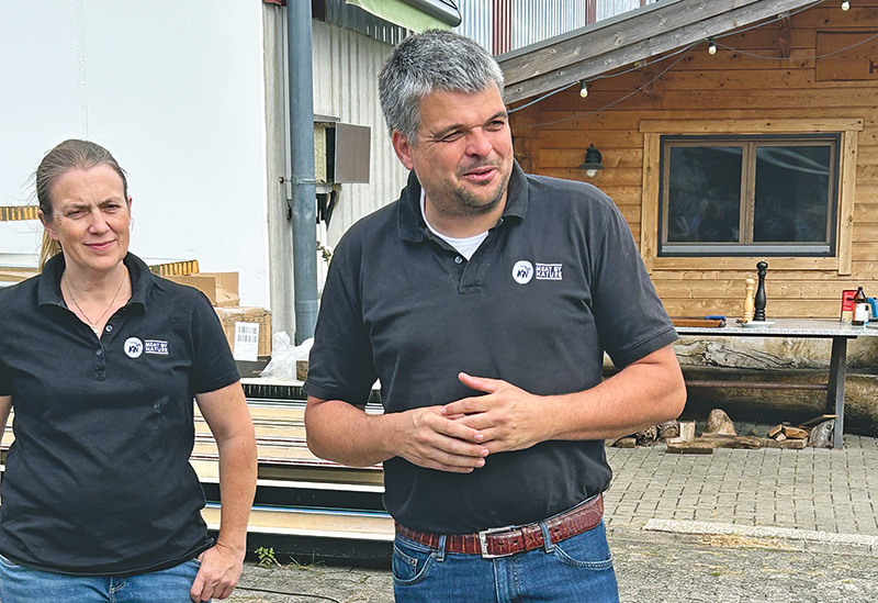 Quereinsteiger hält Duroc-Schweine, Limousins und Angus 